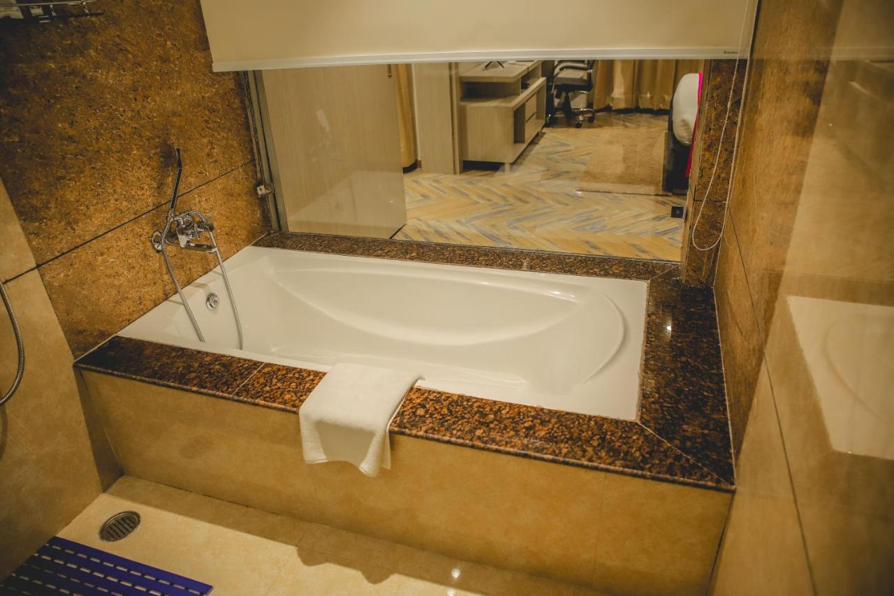 The Orlov Hotel Pānīpat Extérieur photo